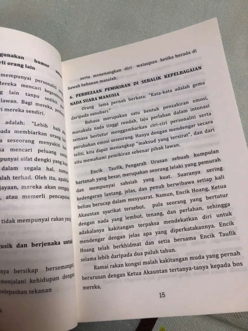 Gambar pembeli sebenar